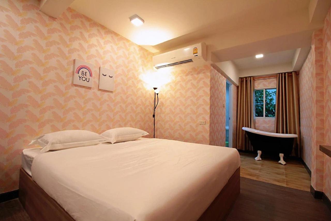 בנגקוק R 17 Living Hotel מראה חיצוני תמונה